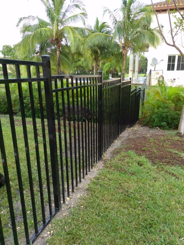 new metal fencing in 33004